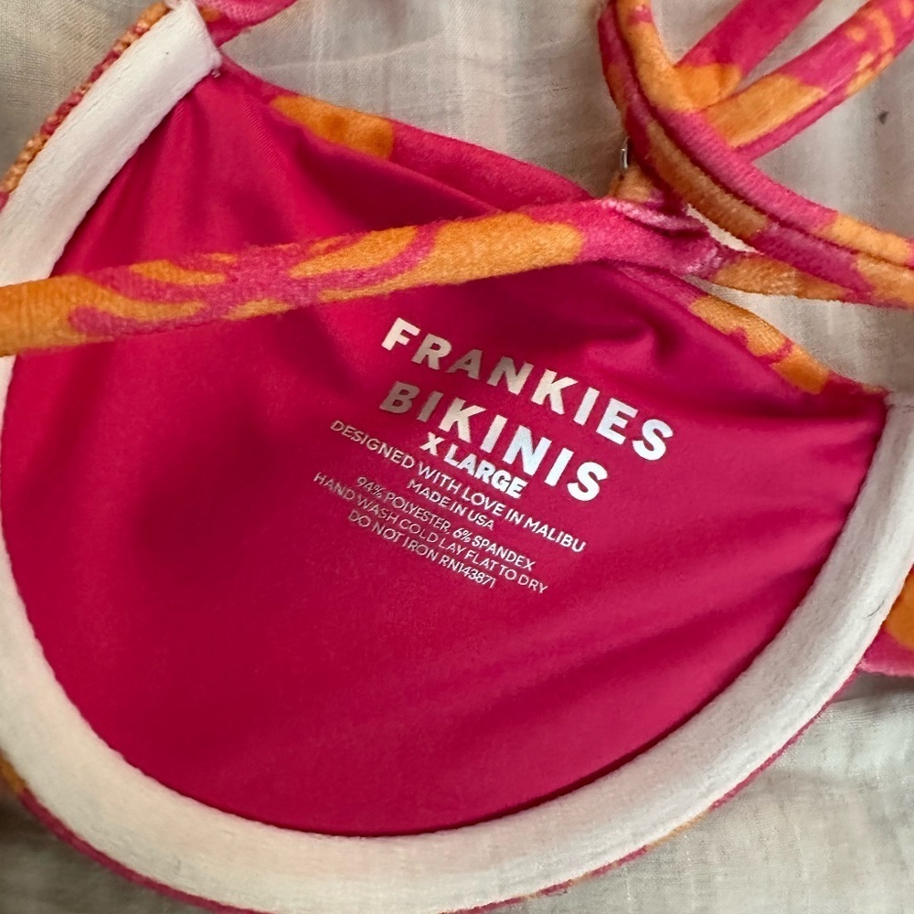 Frankie’s Bikinis Maggie Terry Underwire Bikini Top Hibiscus Honey (600) - Picture 5 of 7